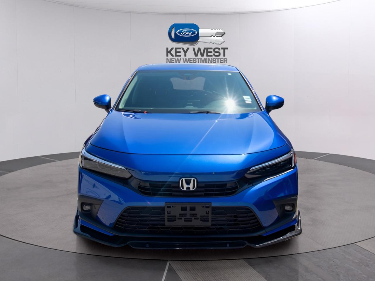 2023 Honda Civic Touring Photo3