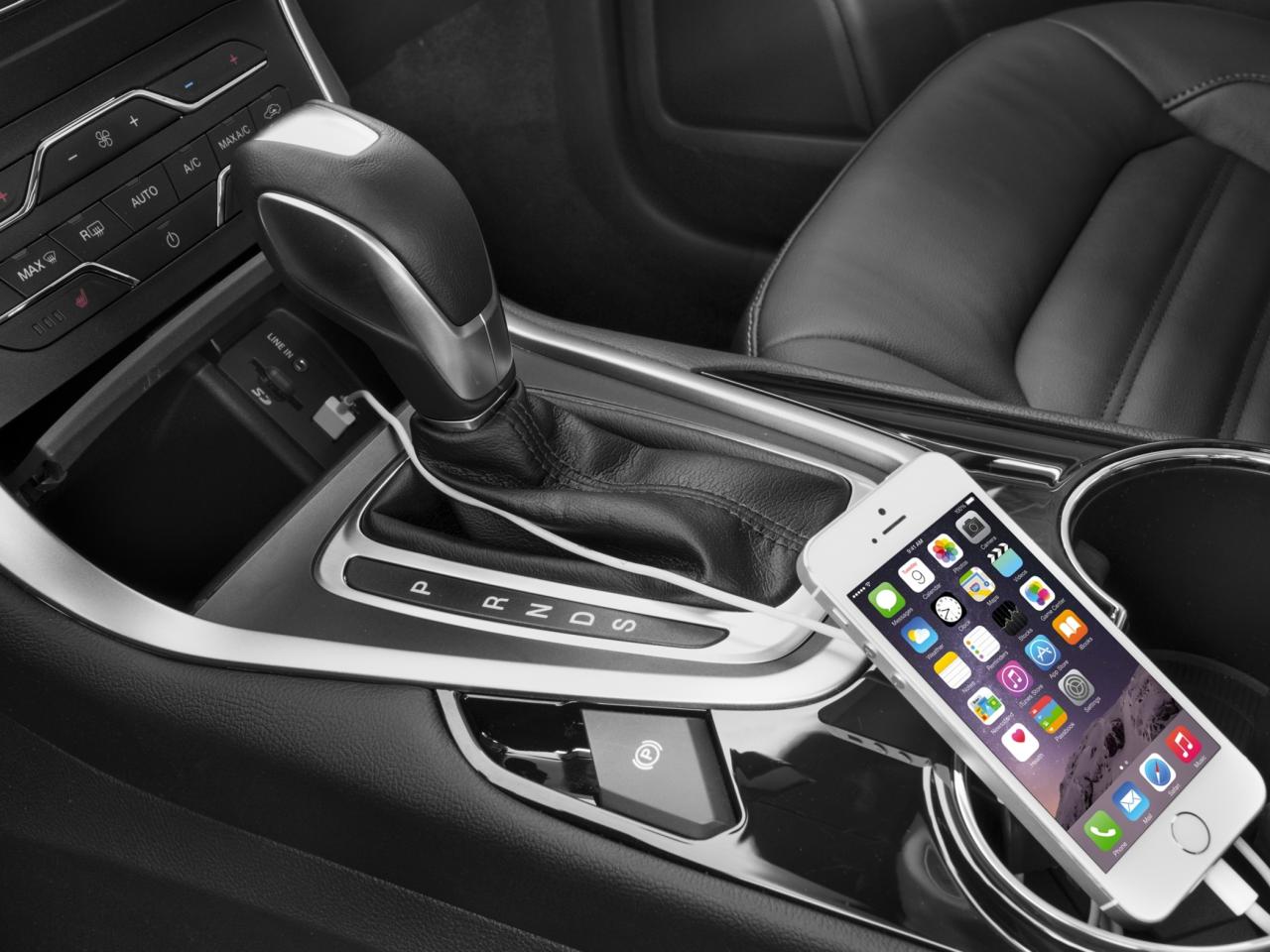 2016 Ford Edge Titanium Photo5