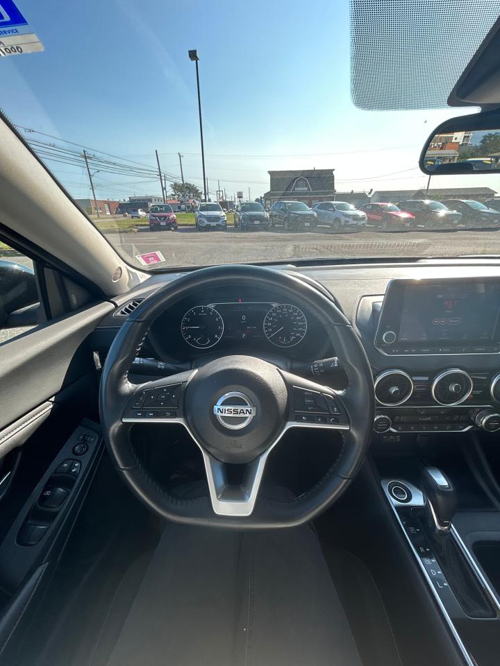 2020 Nissan Sentra SV - Photo #9