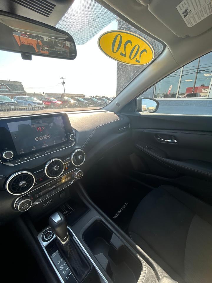 2020 Nissan Sentra SV - Photo #10