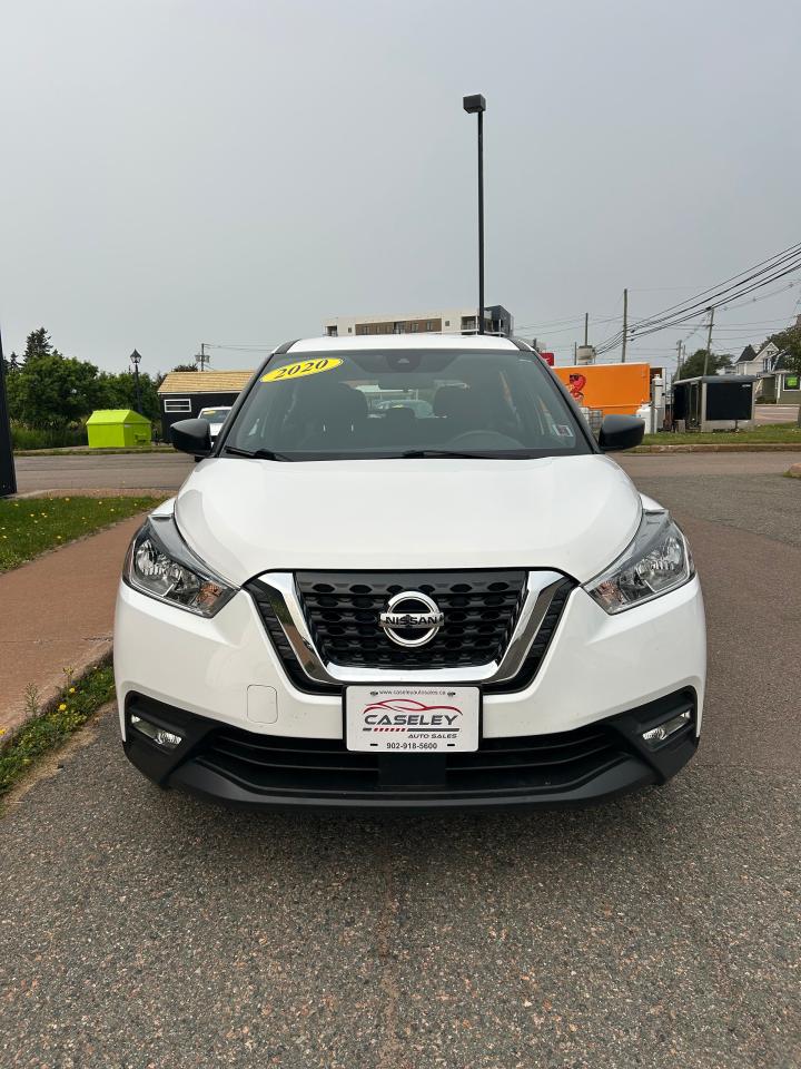 2020 Nissan Kicks S - Photo #2