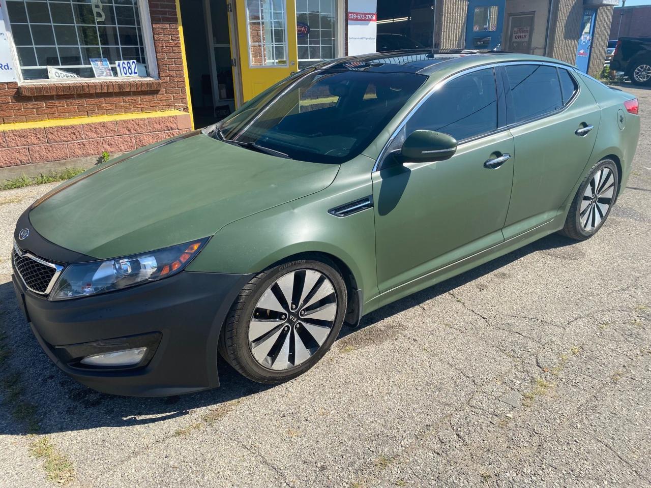 2011 Kia Optima Turbo SX - Photo #4