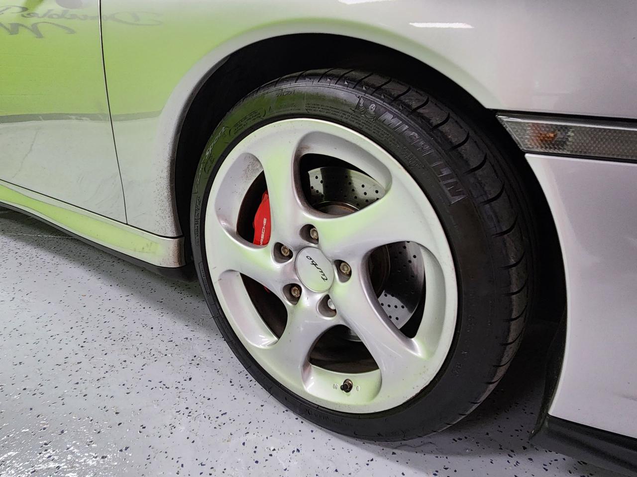 2004 Porsche 911 TURBO - Photo #16