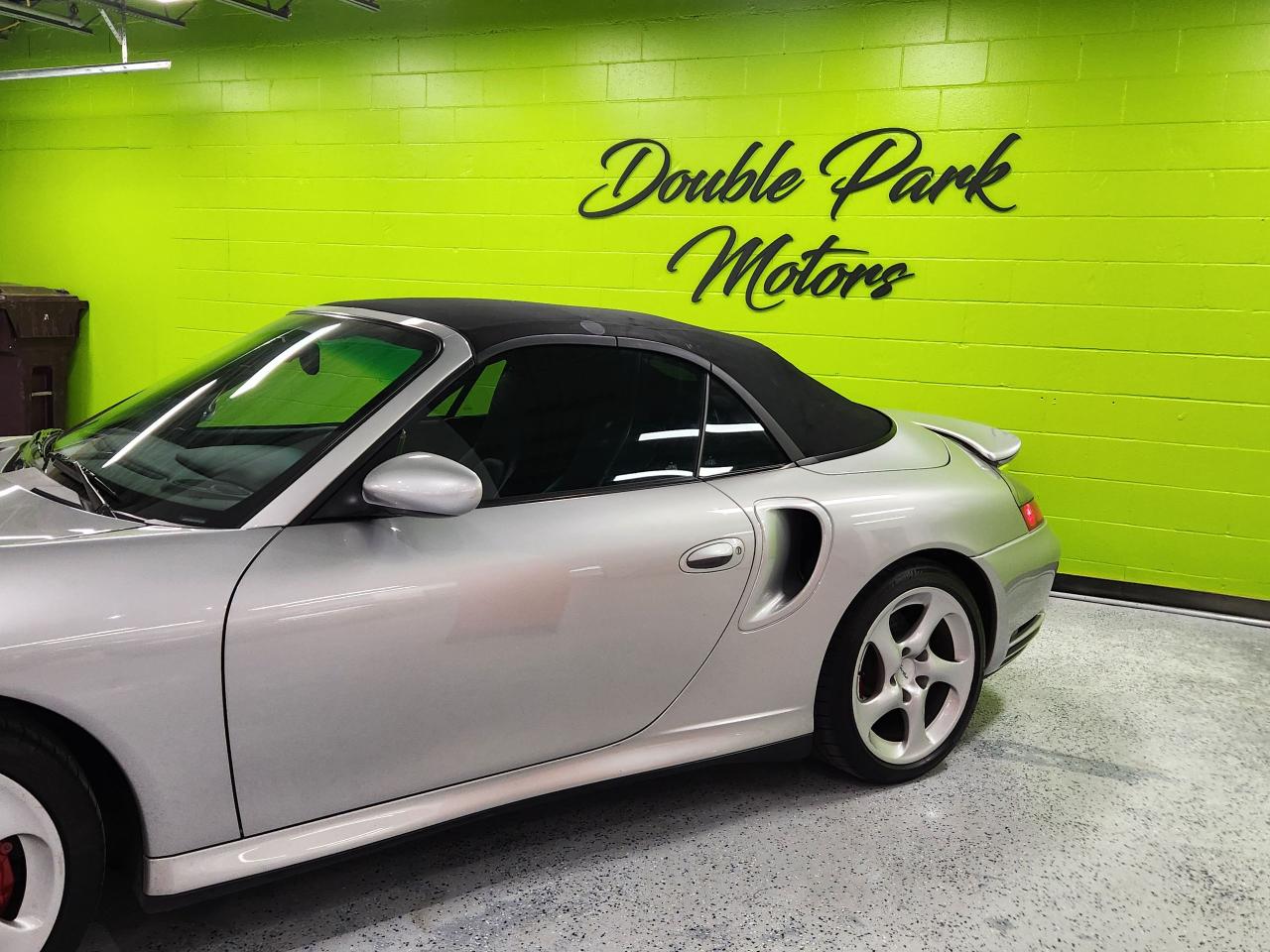 2004 Porsche 911 TURBO - Photo #32