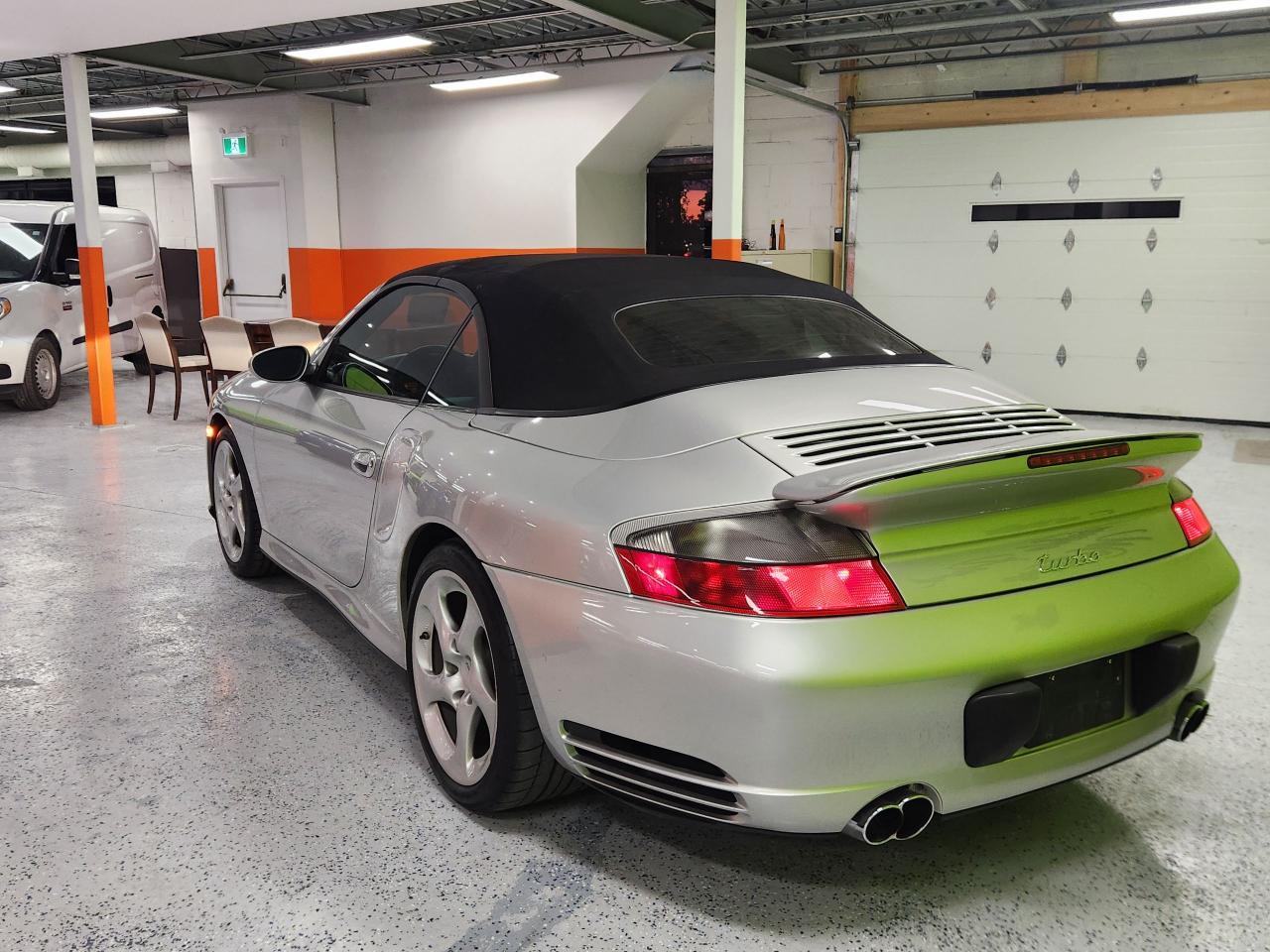 2004 Porsche 911 TURBO - Photo #35