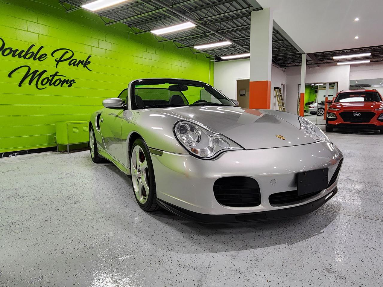 2004 Porsche 911 TURBO - Photo #15