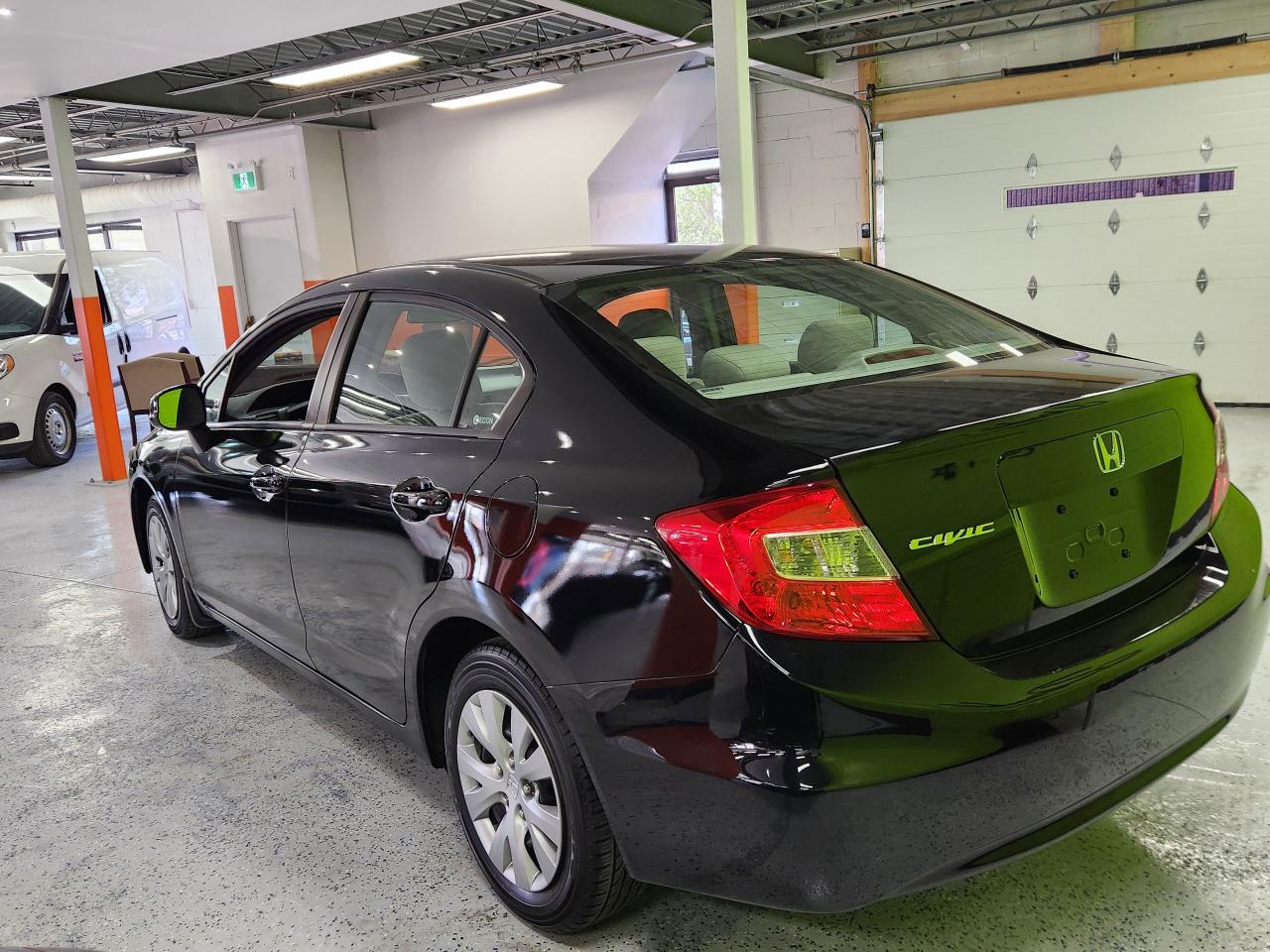 2012 Honda Civic LX - Photo #15