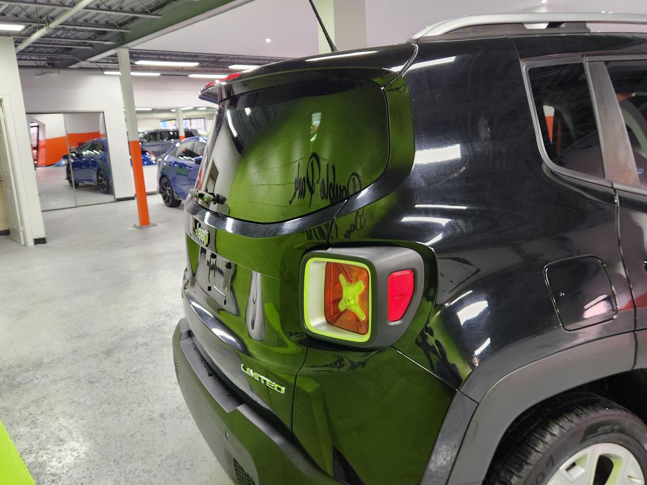 2016 Jeep Renegade Limited - Photo #8