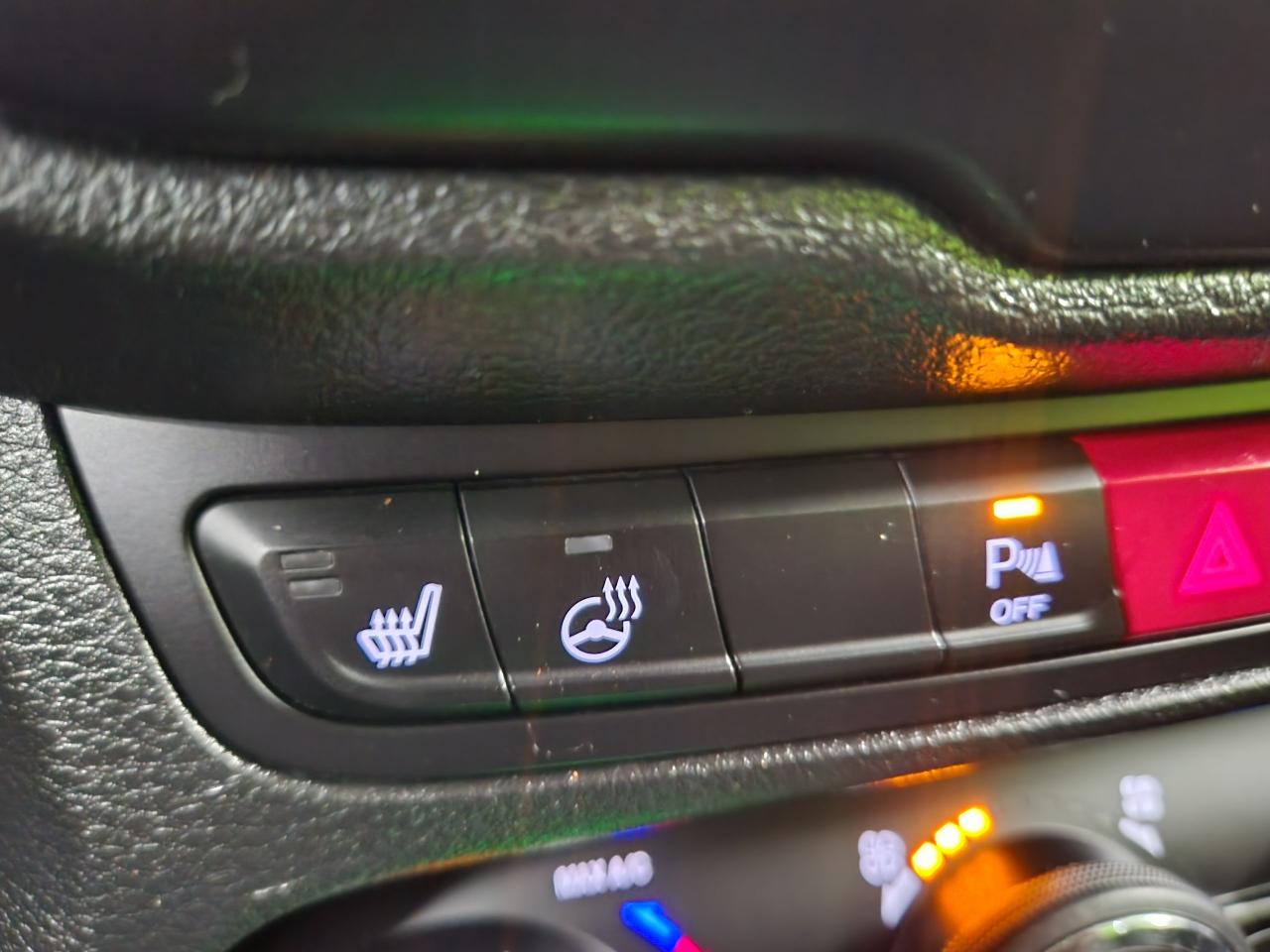 2016 Jeep Renegade Limited - Photo #23