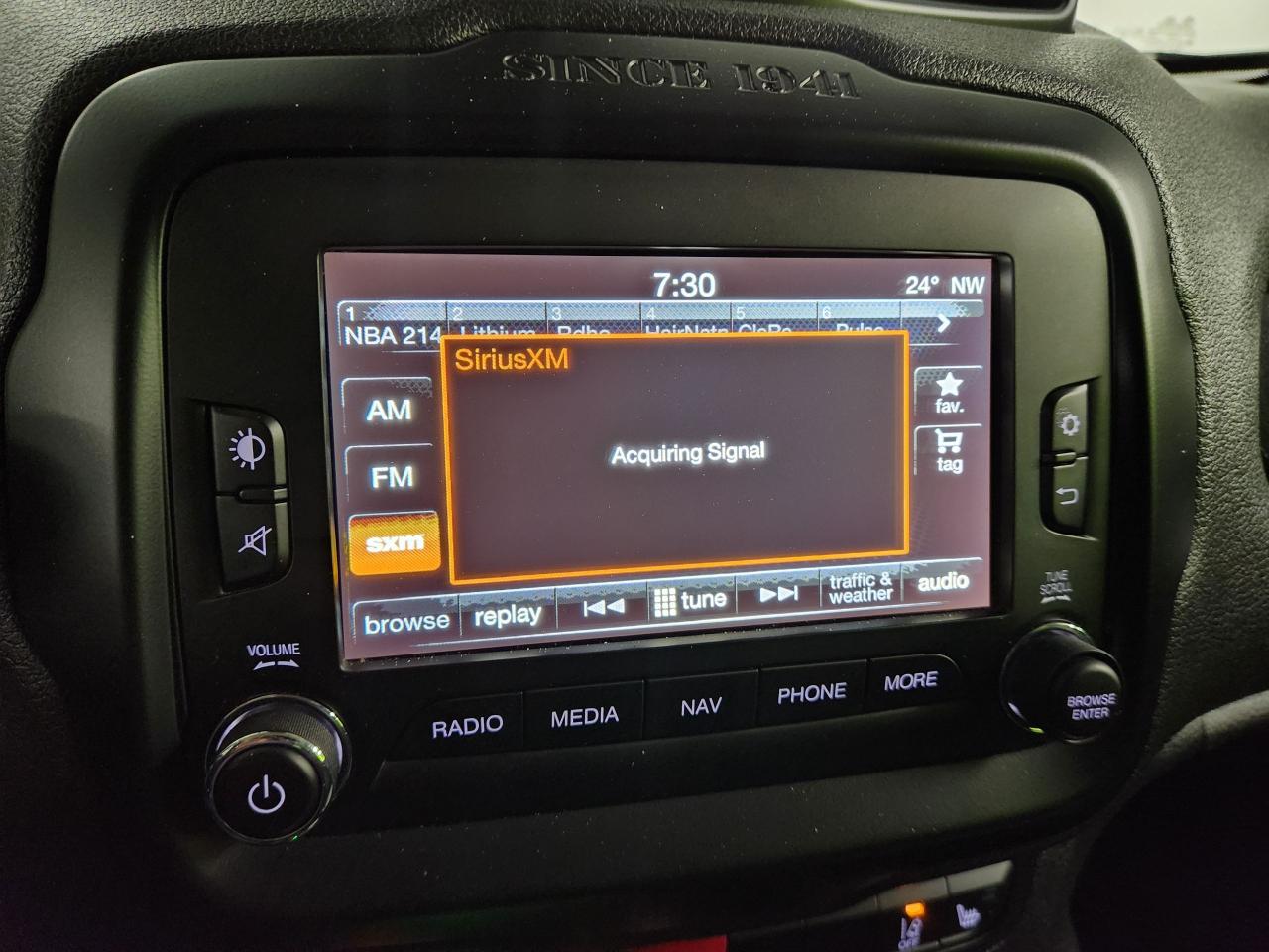 2016 Jeep Renegade Limited - Photo #22