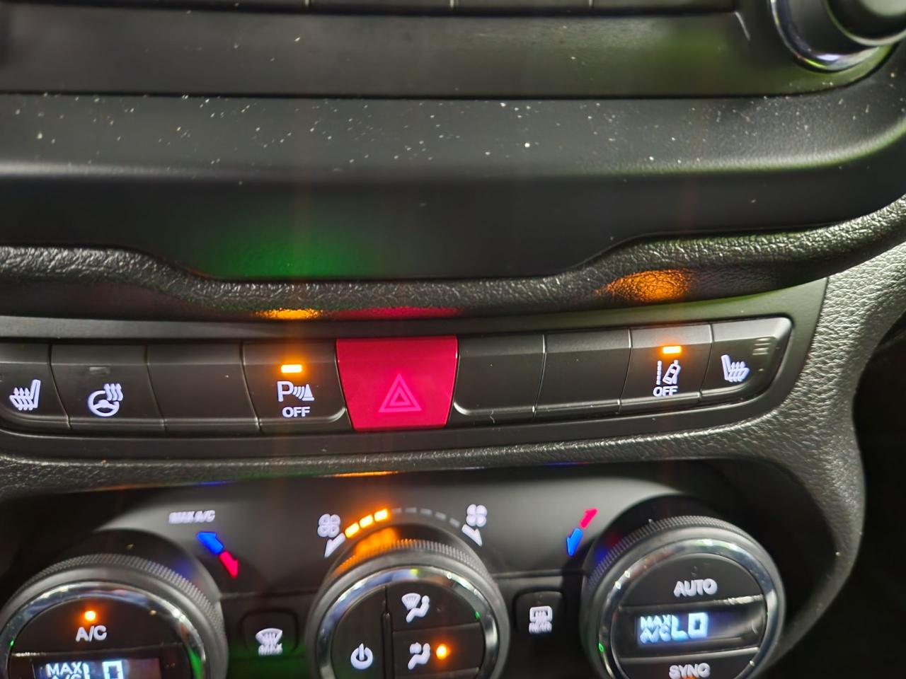 2016 Jeep Renegade Limited - Photo #27