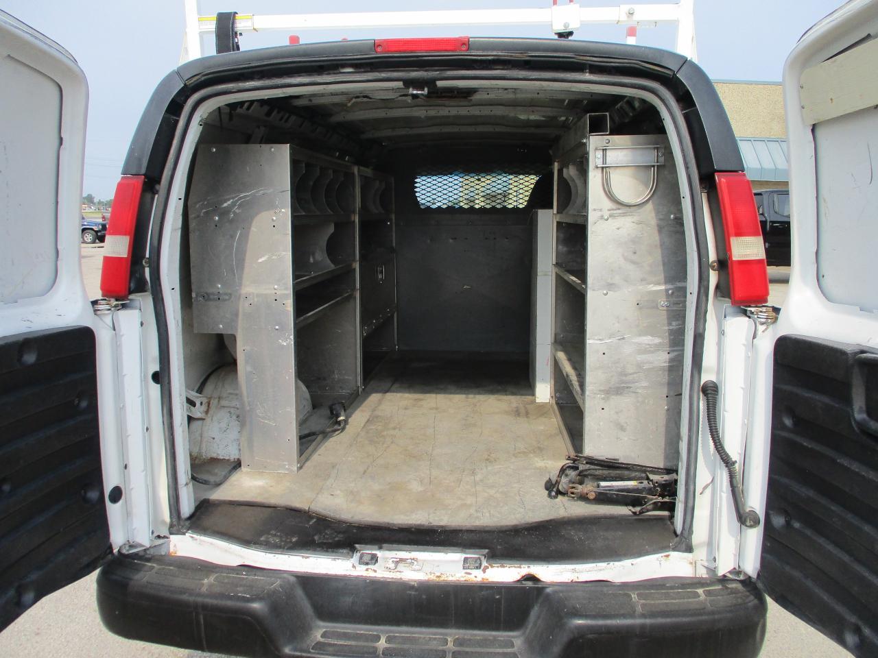 2013 Chevrolet Express Cargo Van  - Photo #10