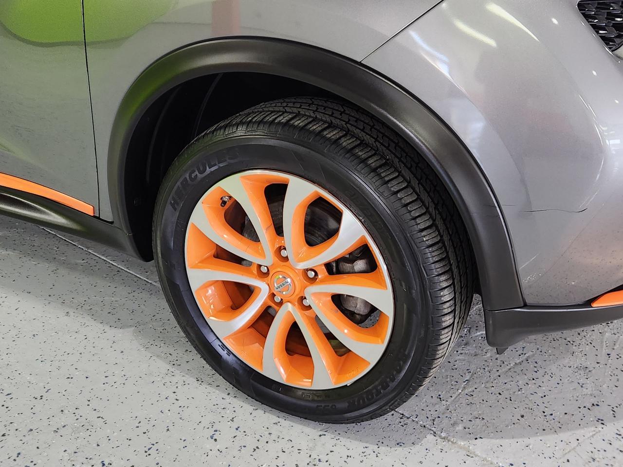 2015 Nissan Juke SL - Photo #5