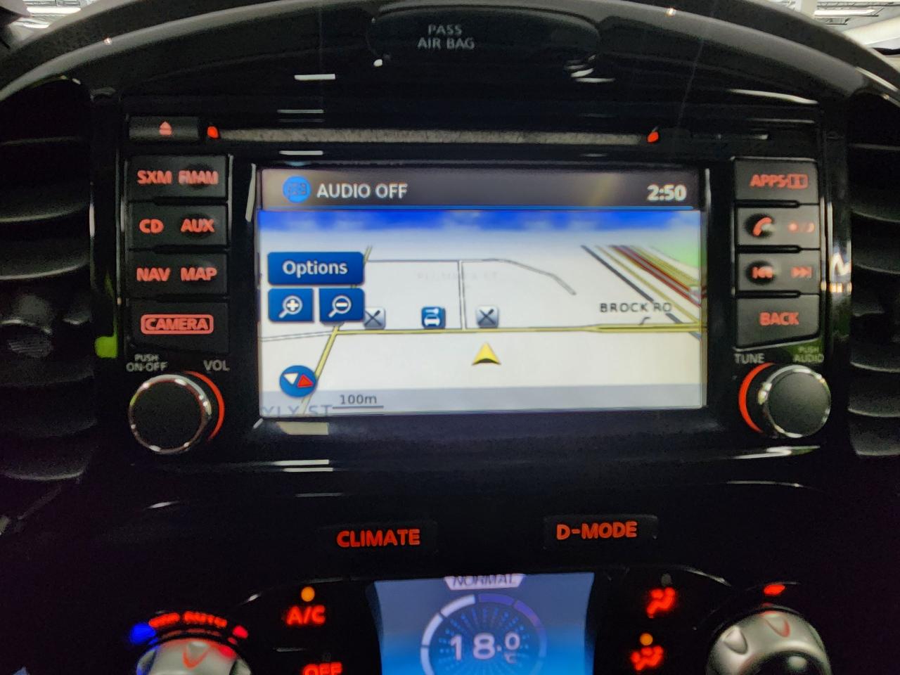 2015 Nissan Juke SL - Photo #23