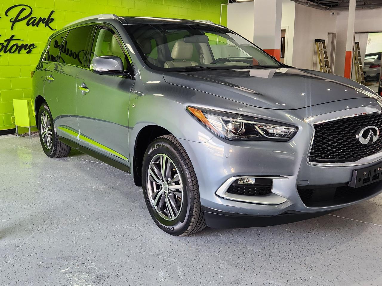 2016 Infiniti QX60  - Photo #5