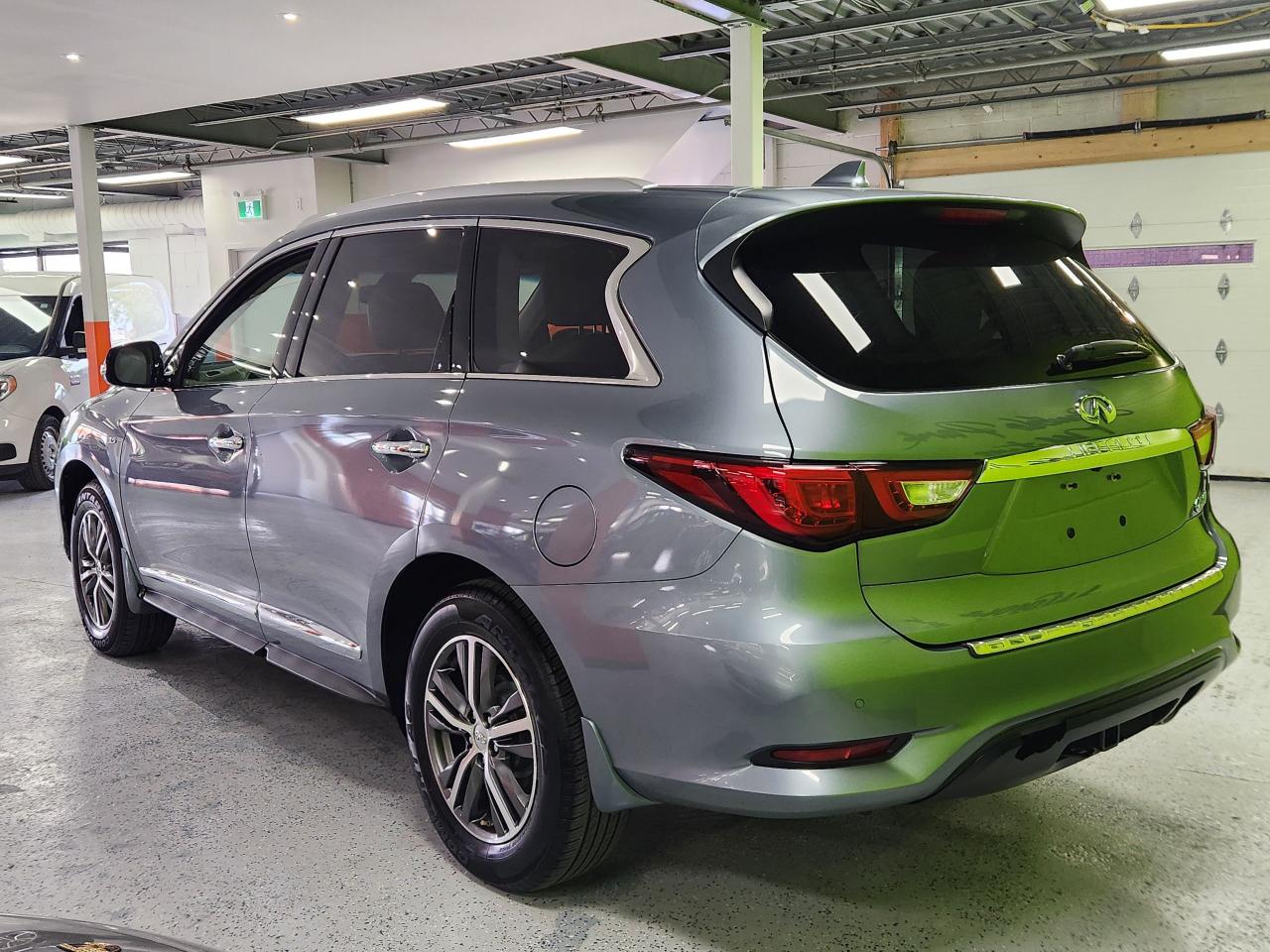 2016 Infiniti QX60  - Photo #13