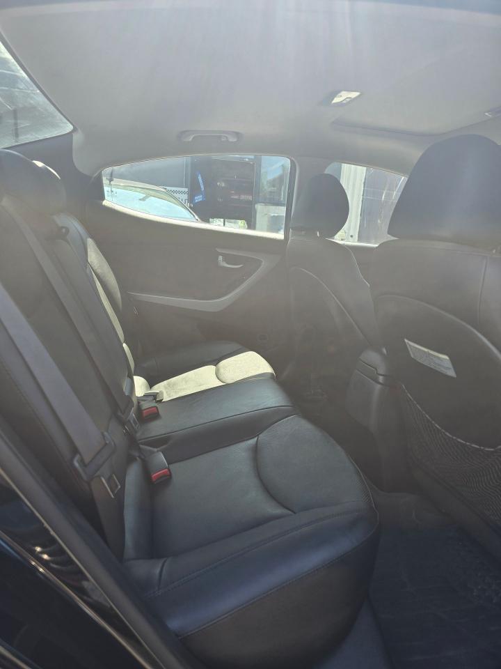 2015 Hyundai Elantra 4dr Sdn Auto Limited - Photo #6
