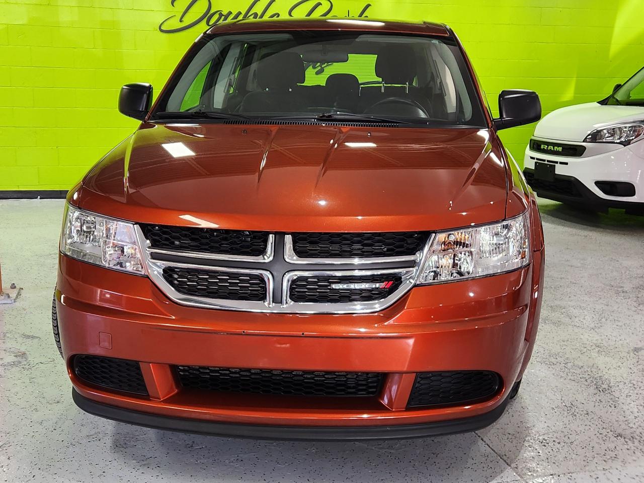 2013 Dodge Journey Canada Value Pkg 4CYL GOOD ON GAS - Photo #2