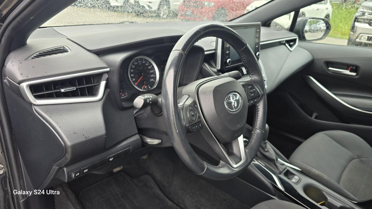 2020 Toyota Corolla SE - Photo #9