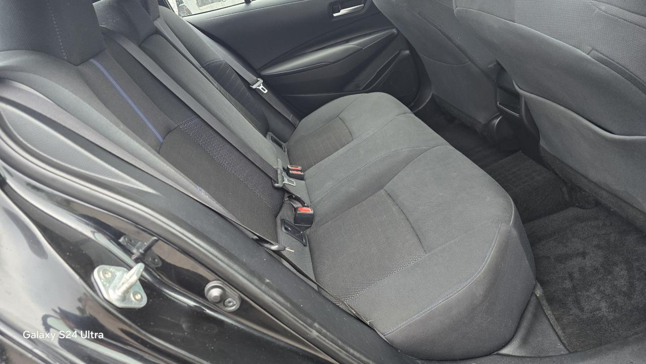 2020 Toyota Corolla SE - Photo #16