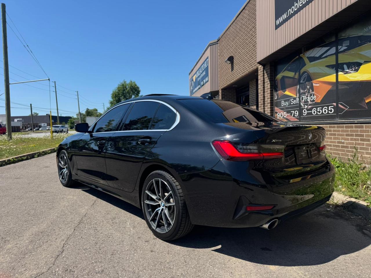 2020 BMW 3 Series 330i xDrive Photo2