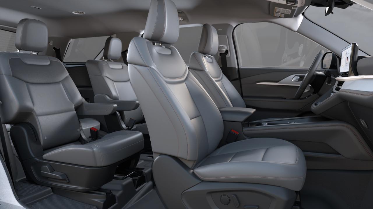 2025 Ford Explorer ACTIVE Photo5