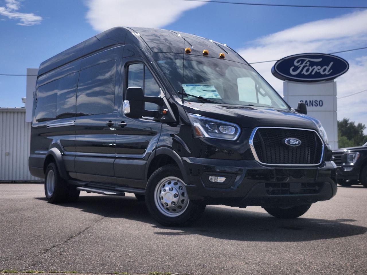 2025 Ford Transit Passenger Wagon T-350 HD 148" EL HIGH ROOF XLT DRW AWD Photo0
