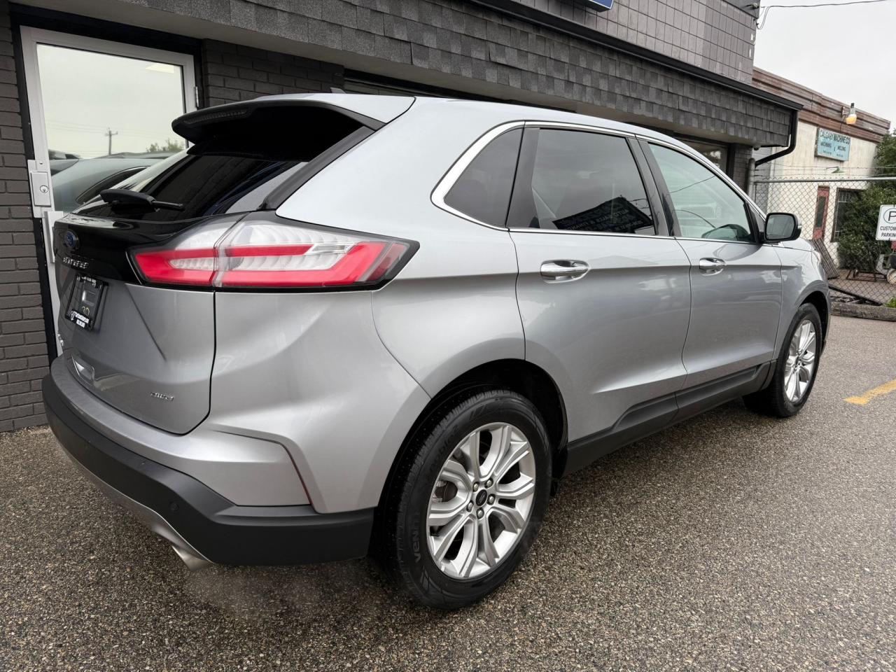 2023 Ford Edge Titanium AWD | PANO | Warranty Options - Photo #3