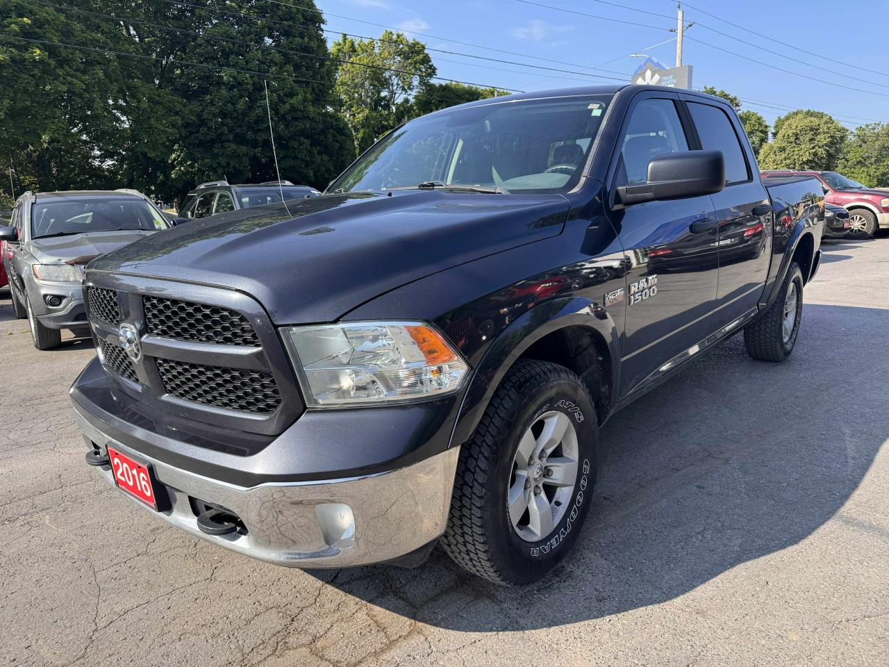 2016 RAM 1500 OUTDOORSMAN - Photo #3