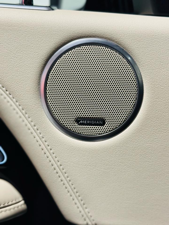 2019 Land Rover Range Rover V8 Supercharged SWB - Photo #21