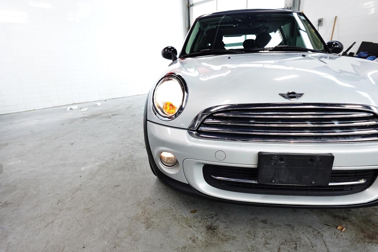 2013 MINI Cooper 2DR HARDTOP, NO ACCIDENT, FULLY SERVICED, PANOROOF - Photo #33