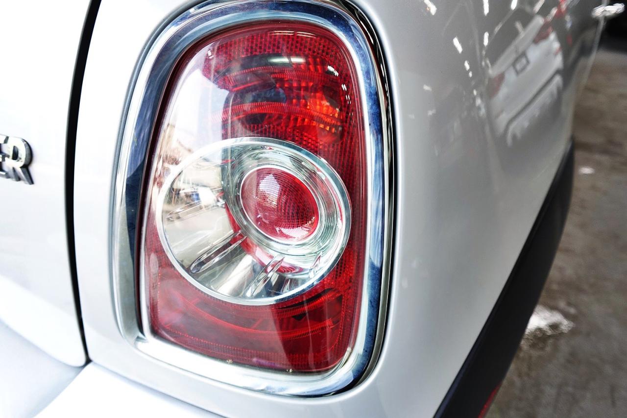2013 MINI Cooper 2DR HARDTOP, NO ACCIDENT, FULLY SERVICED, PANOROOF - Photo #11