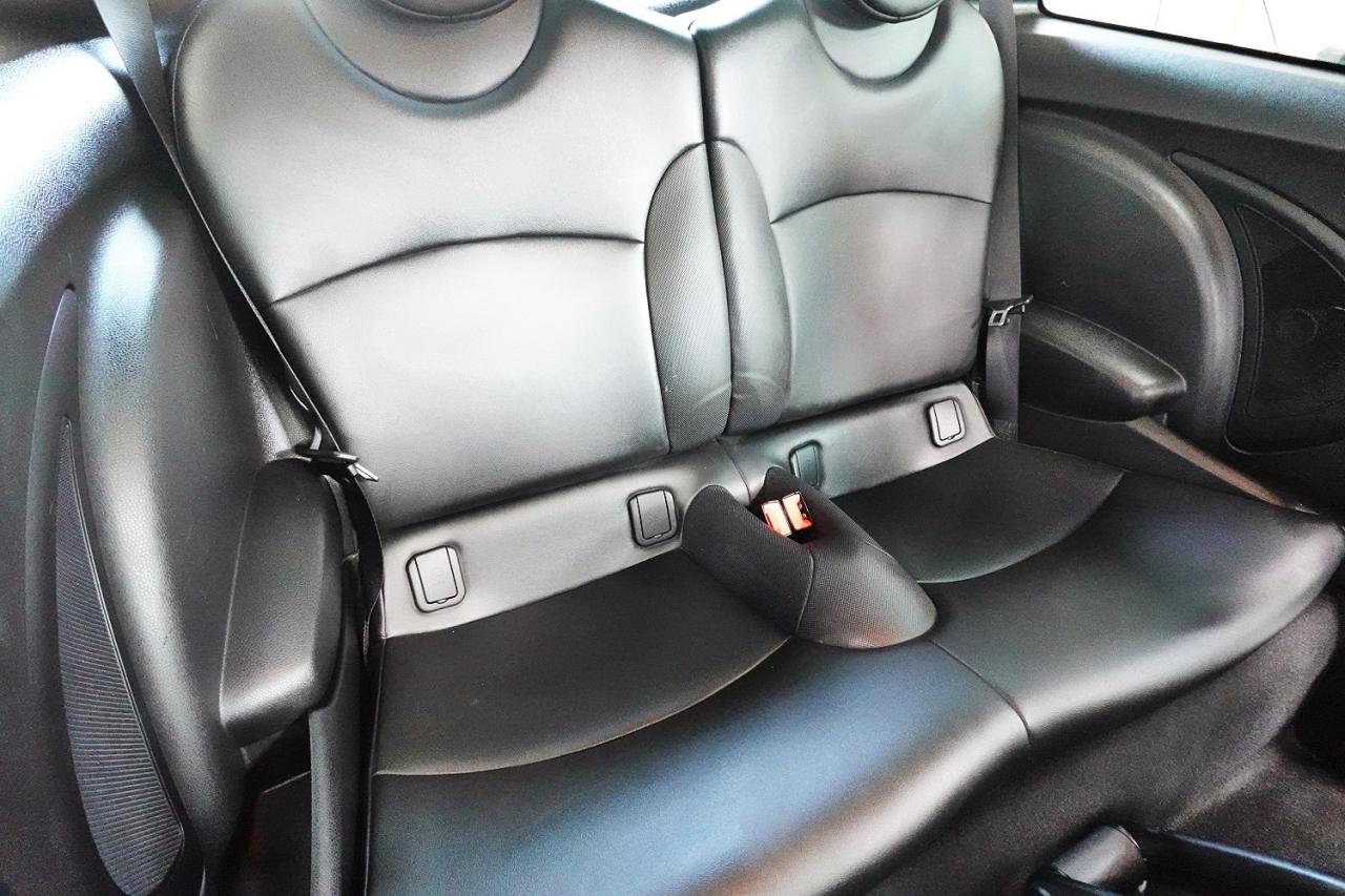2013 MINI Cooper 2DR HARDTOP, NO ACCIDENT, FULLY SERVICED, PANOROOF - Photo #22