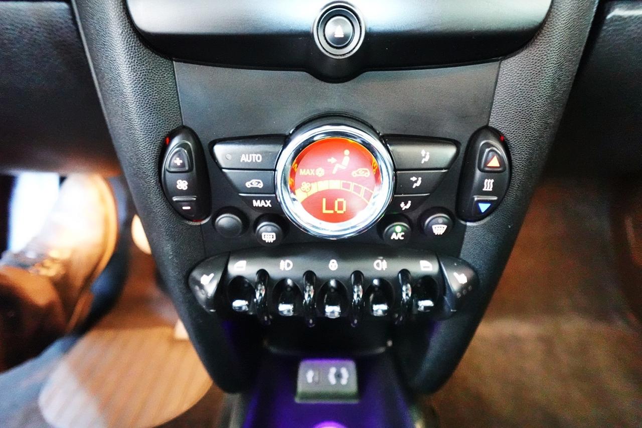 2013 MINI Cooper 2DR HARDTOP, NO ACCIDENT, FULLY SERVICED, PANOROOF - Photo #24