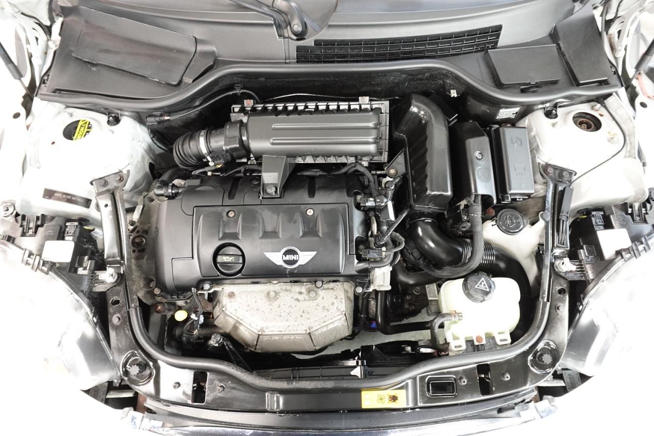 2013 MINI Cooper 2DR HARDTOP, NO ACCIDENT, FULLY SERVICED, PANOROOF - Photo #32