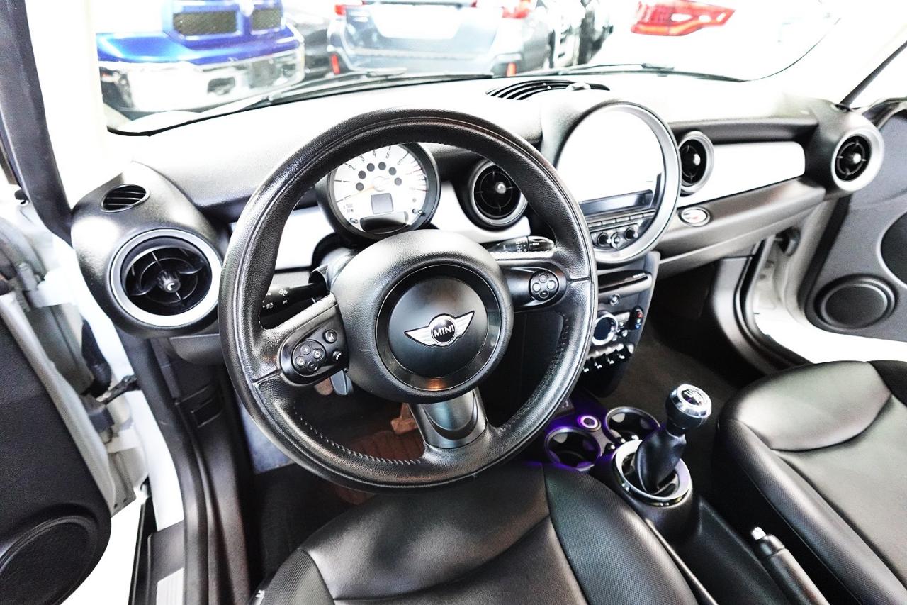 2013 MINI Cooper 2DR HARDTOP, NO ACCIDENT, FULLY SERVICED, PANOROOF - Photo #16