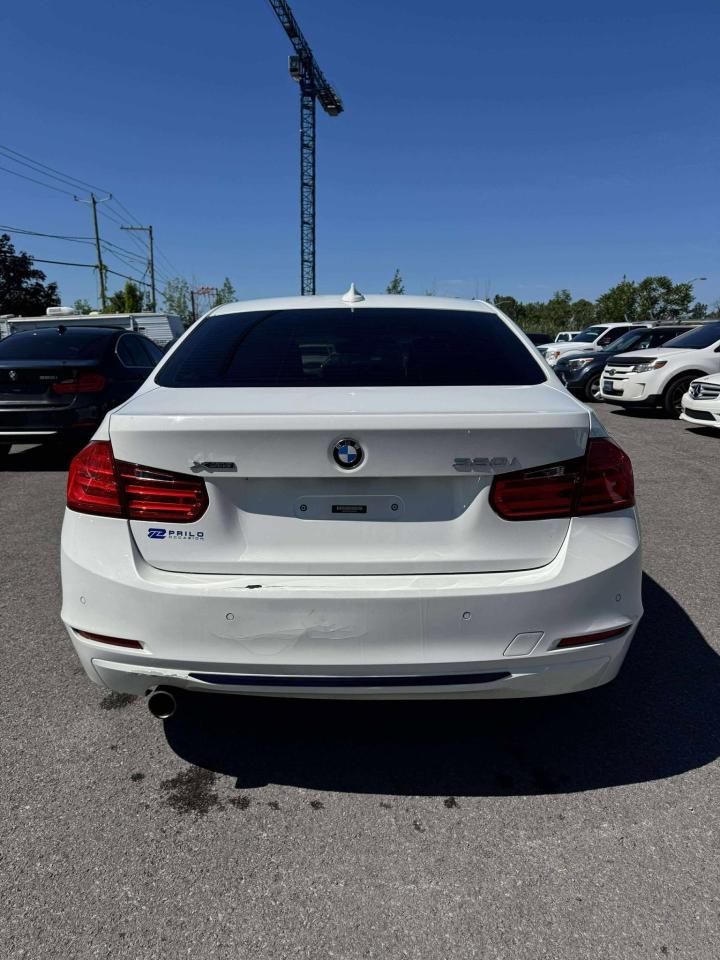 2014 BMW 3 Series 320i xDrive - Photo #5