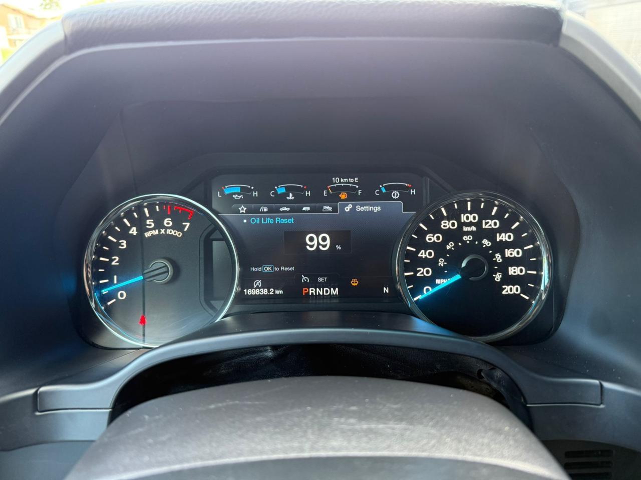 2018 Ford F-150 Lariat SuperCrew FX4 5.0L V8 | Clean Carfax - Photo #17