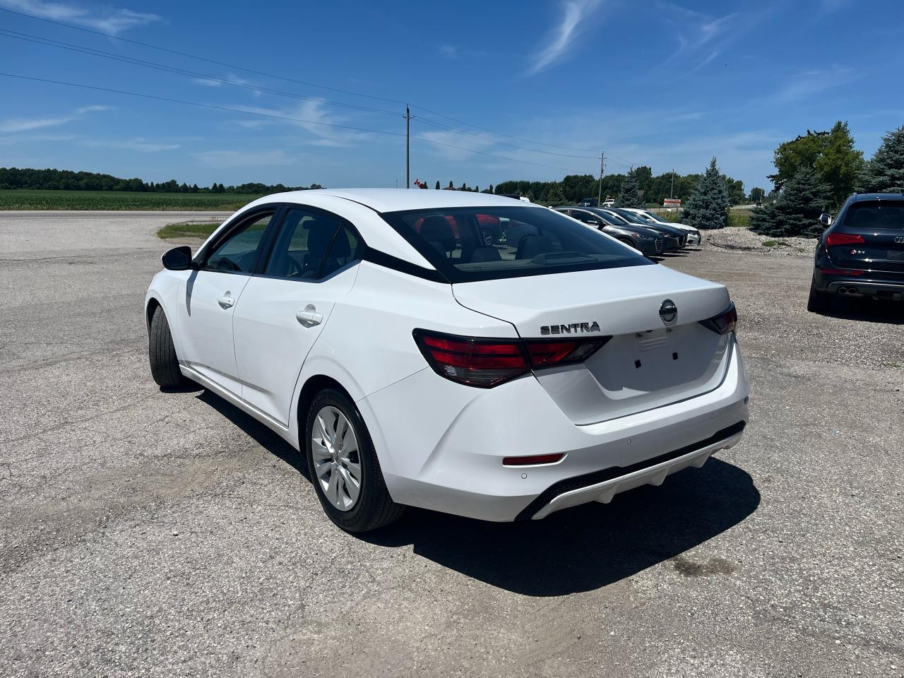 2022 Nissan Sentra S Plus | APPLE CARPLAY | BACKUP CAMREA | - Photo #3