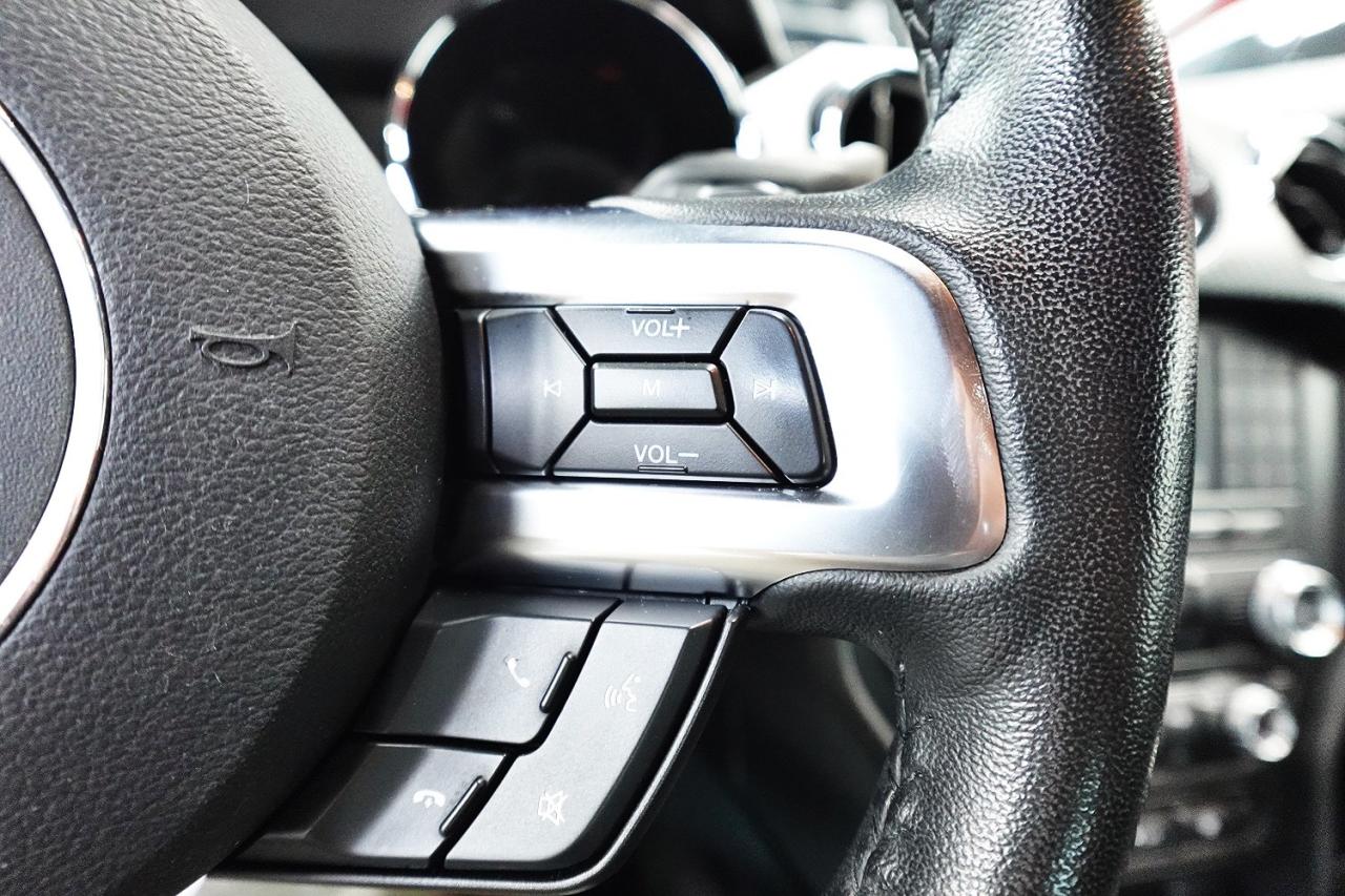 2017 Ford Mustang V6 - LOW KM, NO ACCIDENT, DEALER MAINTAINED - Photo #24