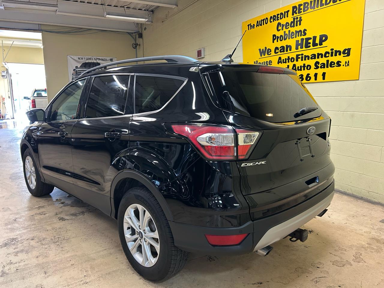 2018 Ford Escape SEL - Photo #3