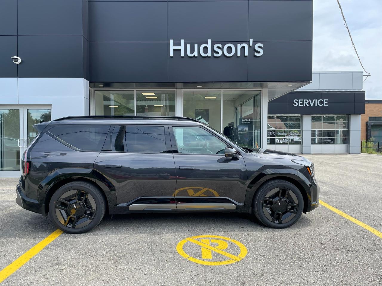 2026 Kia EV9 Land w/GT-Line Photo4