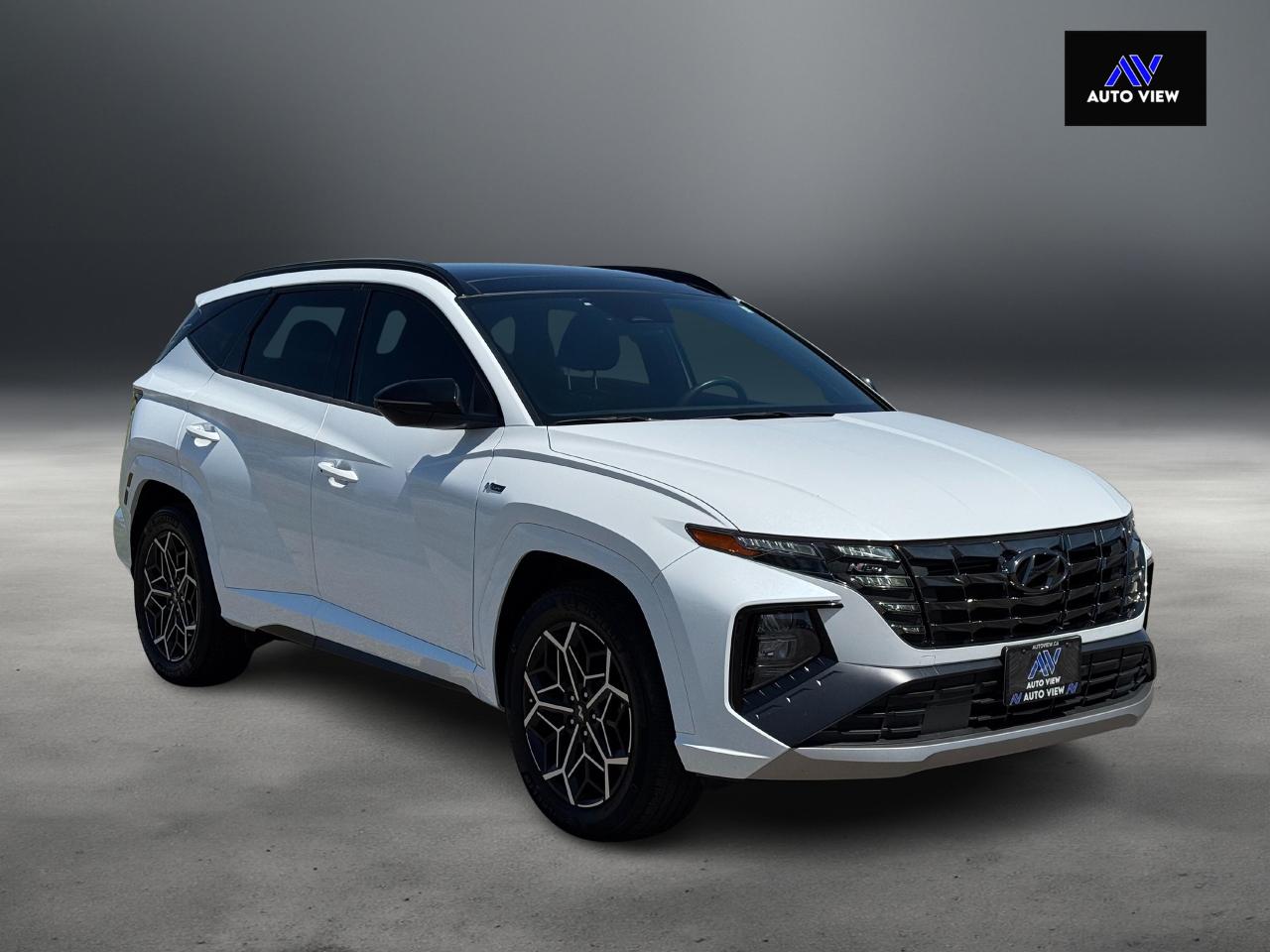 2022 Hyundai Tucson N Line AWD **DEALER SERVICED** Photo2