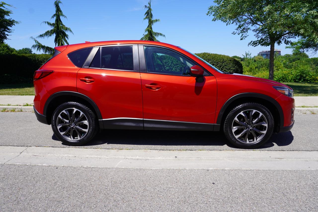 2016 Mazda CX-5 GT / 1 OWNER / NO ACCIDENTS / STUNNING SHAPE / AWD Photo4