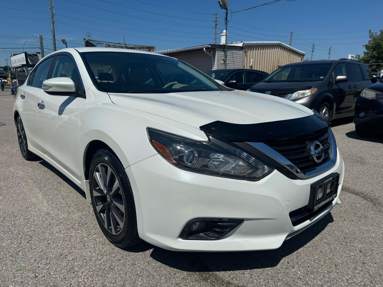 2016 Nissan Altima 2.5 SL Tech Photo2