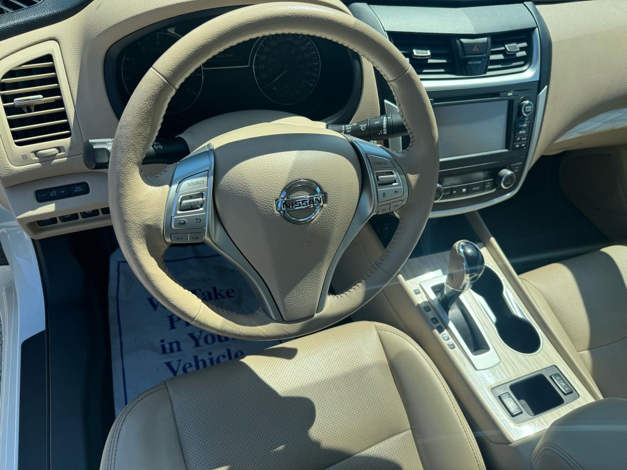 2016 Nissan Altima 2.5 SL Tech - Photo #9