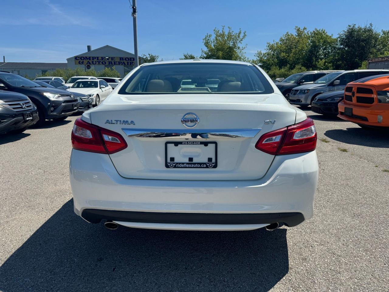 2016 Nissan Altima 2.5 SL Tech - Photo #6
