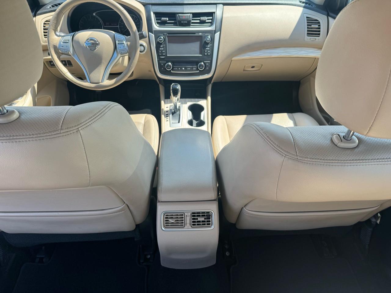 2016 Nissan Altima 2.5 SL Tech - Photo #12