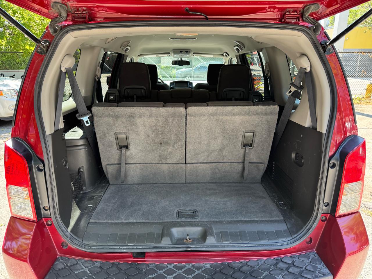 2012 Nissan Pathfinder SV - 4X4 - Photo #18