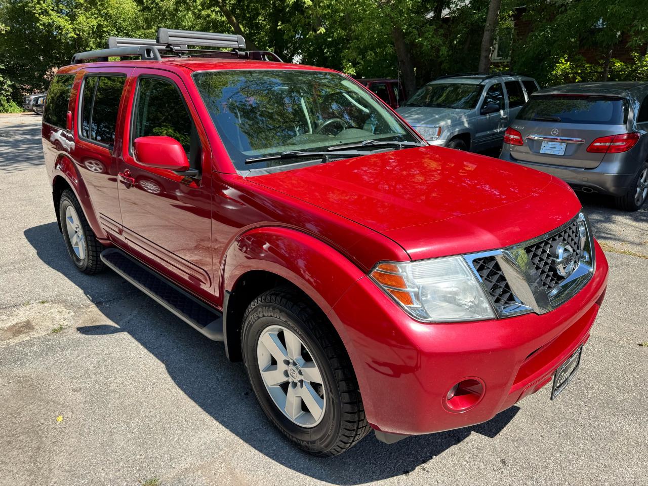 2012 Nissan Pathfinder SV - 4X4 - Photo #7